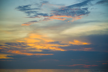 Fototapeta na wymiar Stunning beautiful sunset in the Gulf of Thailand.