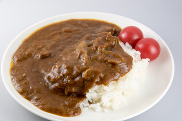 プチトマト付き大盛りカレー