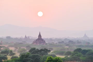 Fotobehang Sunrise scene at Pagoda field in Bagan,Myanmar © weedezign