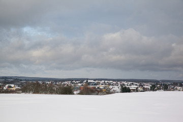 Blick auf Harzgerode im Winter