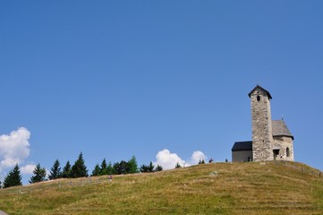 Chiesa in collina