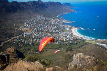 Obraz premium Paragliding over Cape Town, South Africa