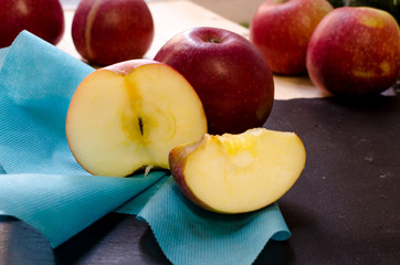 Stayman vinesap red apple