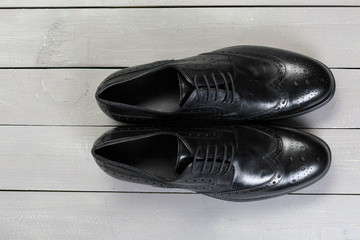 Leather men's shoes