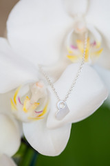 Beautiful wedding necklace jewellery detail
