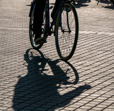 Schatten eines Radfahrers