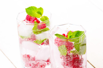 Raspberry Fruit Water with ice
