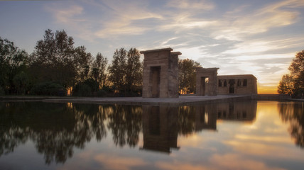 Obraz premium Temple of Debod at sunset