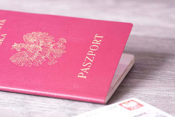 Ein polnischer Personalausweis und Reisepass