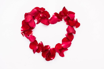 the symbol of  love from rose petals