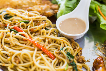 Stir-Fried Spaghetti