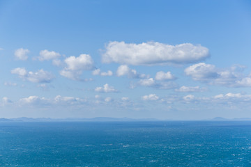 Fototapeta premium Perfect sky and water of ocean