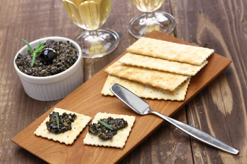 black olive tapenade with crackers