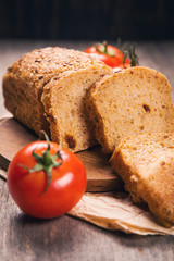 tomato bread with sesame