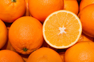 Pile of fresh oranges