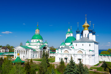 Fototapeta na wymiar Spaso-Yakovlevsky Monastery and Zachatievsky Cathedral in Rostov, Yaroslavl oblast, Russia
