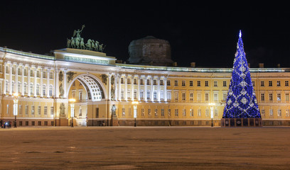 Home Christmas tree on the Palace Square.