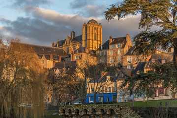  Le Mans old historical city seen from Sarthe River Quay, in evening lights, Pays de la Loire.   