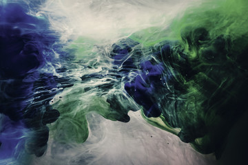 watercolor, dark tones, de focus