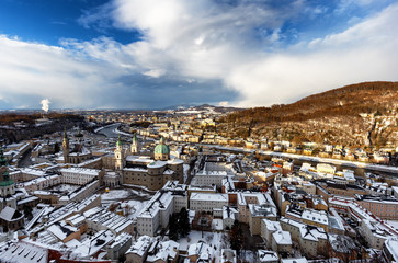 Fototapeta premium Salzburg City Skyline, Aerial View of Mozart-Wohnhaus, Pfarre Mu