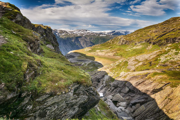Fototapeta premium The way to Trolltunga, Norway
