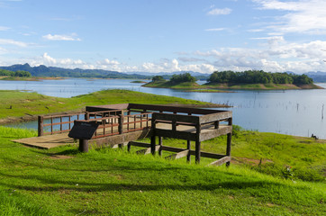Obraz premium Tropical forest lake in Thailand