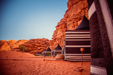 Camping along the rocks in Petra, Wadi Rum. Jordan - obrazy, fototapety, plakaty