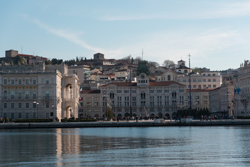 Fototapeta premium Passeggiando lungo le rive di Trieste