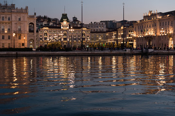 Fototapeta premium Ultime luci della giornata su Trieste