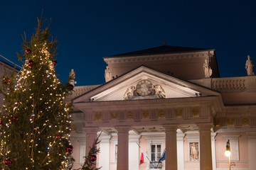 Luci notturne...aspettando il Natale a Trieste