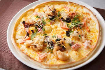 pizza with sea food
