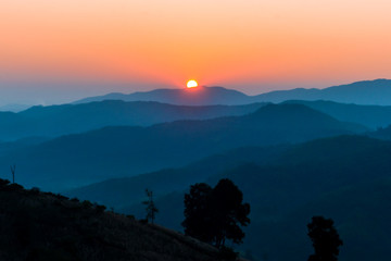 Fototapeta na wymiar Sunrise on mountain