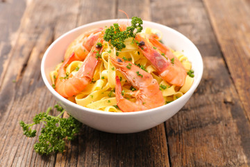 tagliatelle with shrimp
