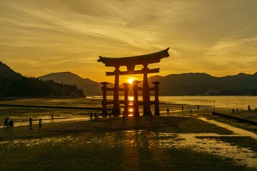 Gordijnen japans landschap --itsukushima --miyajima --hatsukaichi --hiroshima © rollingmaster