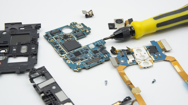 fix damage ic circuit board screwdriver open