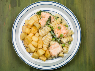 Salmon and Asparagus Primavera Pasta Dish