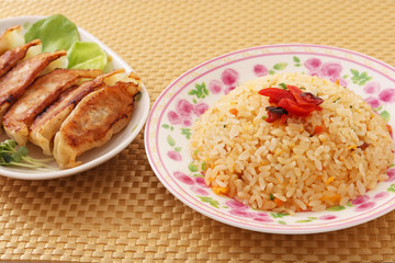 美味しいチャーハンと餃子