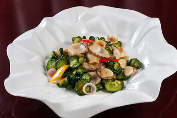 Fried abalone slices with cucumber