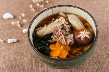 udon noodles with beef