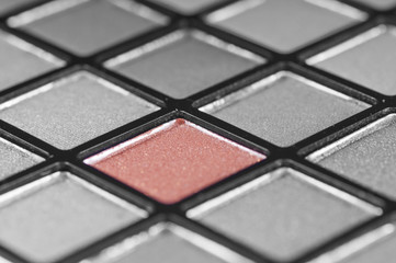 Eye shadows with one bright color, choice of style