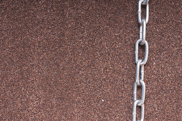 Chain in the sand