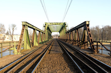 Most kolejowy w Opolu