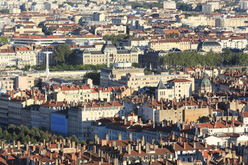 Fototapeta na wymiar Vue panoramique depuis la colline de Notre-Dame de Fourvière. Lyon / Panoramic view from Viewpoint of Notre Dame de Fourviere hill. Lyon.