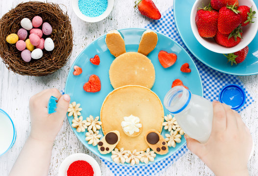 Easter bunny pancakes, creative idea for kids Easter breakfast