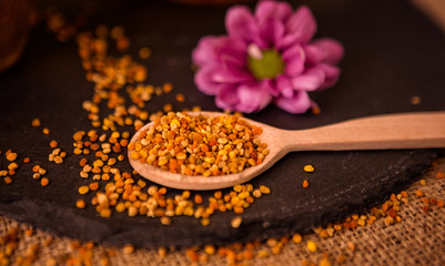 healthy granule pollen- Bee Pollen.