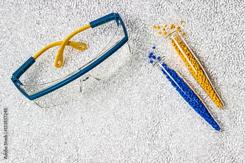 "Polymeric dye. Colorant for plastics. Pigment in the granules." Stock