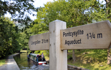 Llangollen canal
