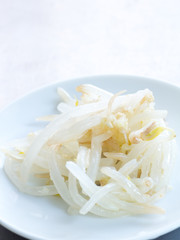Japanese cuisine, bean sprouts salad