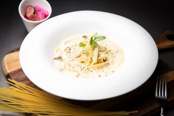 Spaghetti alla Carbonara on table