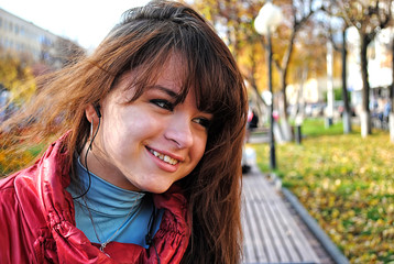 happy girl in autumn Park